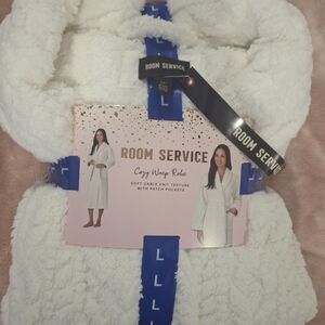 Cozy Wrap Robe - White